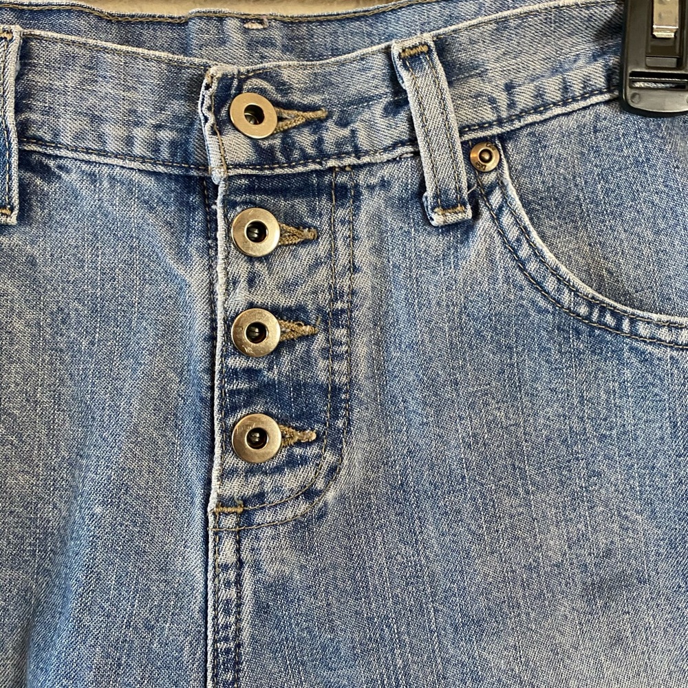 Lee Riveted Four Button Closure High Rise Cut Off Distressed Cotton Shorts 28” - Picture 4 of 14